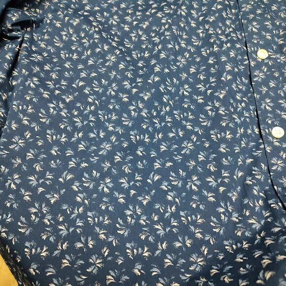 New Van Heusen Slim Fit Navy Blue  Long Sleeve Button Down Shirt Men's XXL - Picture 2 of 2